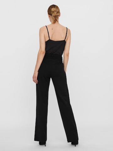 VERO MODA Regular Trousers 'ZAMIRA' in Black