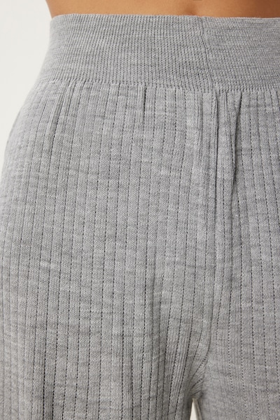 Happiness İstanbul Παντελόνι σε γκρι μελανζέ, Άποψη προϊόντος