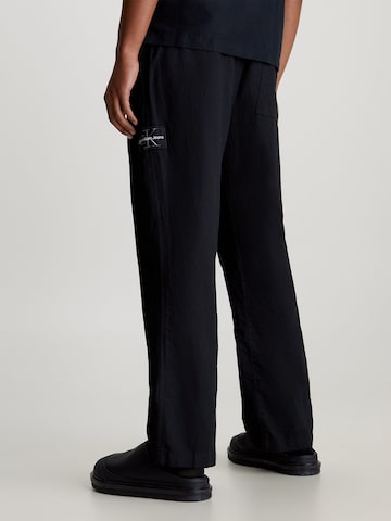 Calvin Klein Jeans Regular Bundfaltenhose in Schwarz