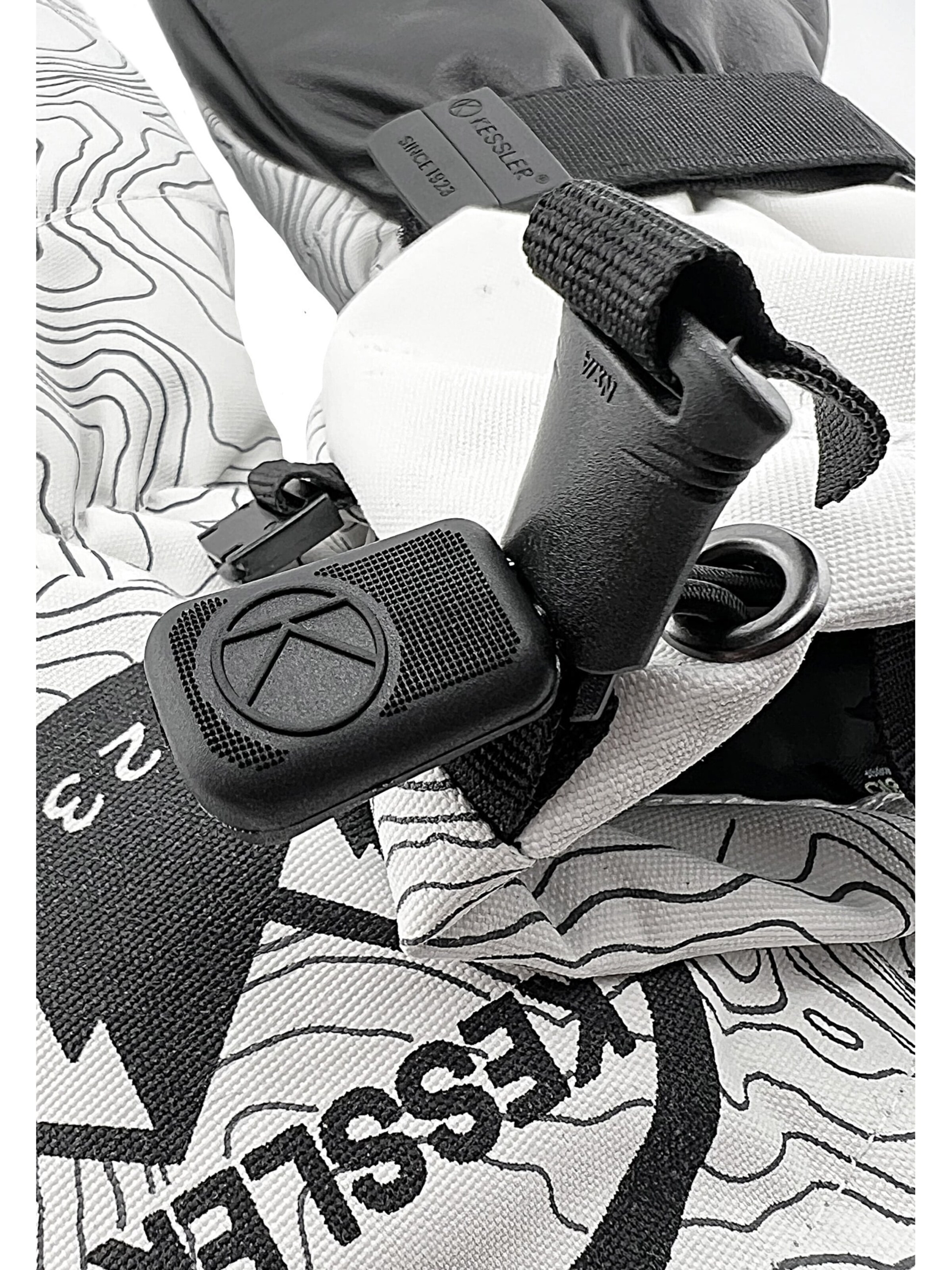 KESSLER Full Finger Gloves 'CANMORE' in White