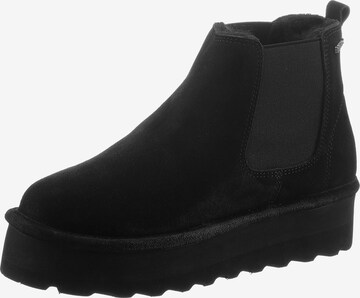 Bearpaw Chelsea Boots in Black: front