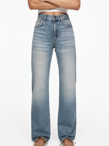 Pull&Bear Loose fit Jeans in Blue: front