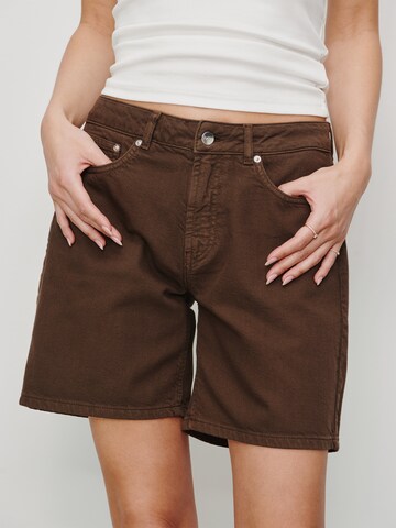 RÆRE by Lorena Rae Regular Jeans in Brown