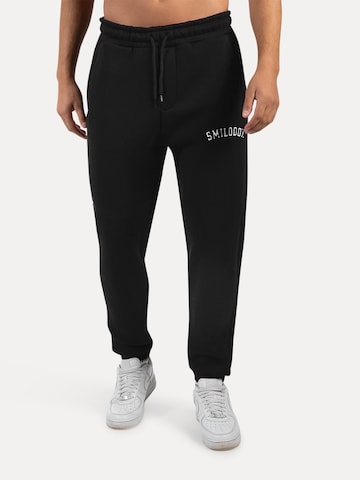 Smilodox Tapered Trousers ' Kayson ' in Black: front