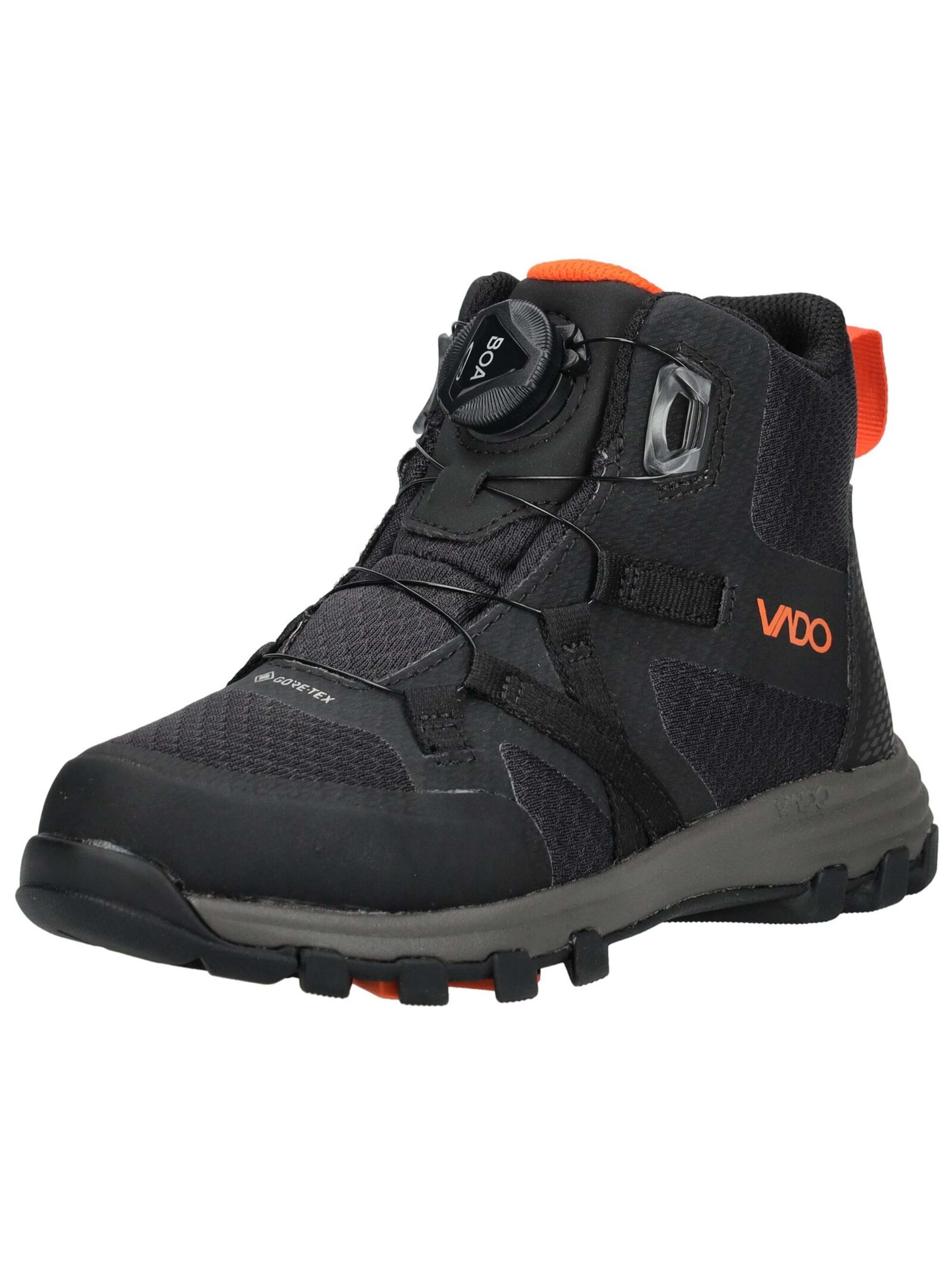 Vado Boots in Black: front