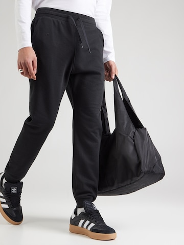 melns G-STAR Pakapēniski sašaurināts piegriezums Bikses 'Core': no priekšpuses