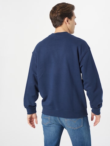 LEVI'S ® Sweatshirt 'Relaxed Baby Tab Crew' in Blau