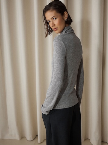 Maglietta di Next in grigio