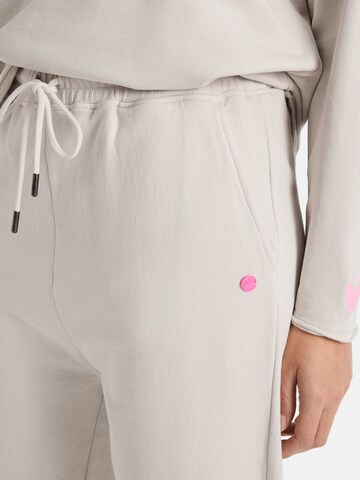 bēšs LIEBLINGSSTÜCK Standarta Bikses 'Stina'