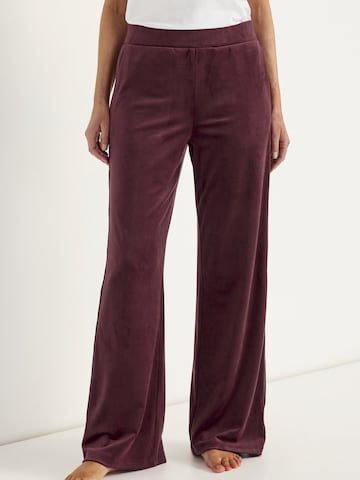 Cellbes of Sweden Loosefit Broek in Rood: voorkant