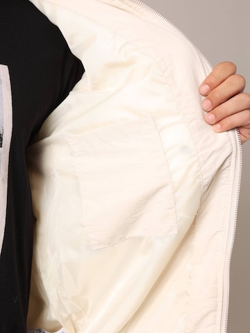 Veste en polaire 'COSMO' Deeluxe en blanc