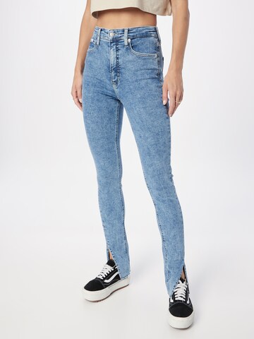 Calvin Klein Jeans - Slimfit Vaquero en azul: frente
