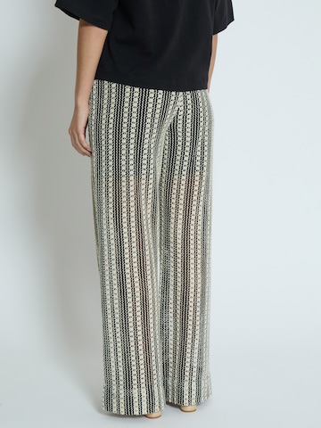 Wide Leg Pantalon 'Nila' minus en noir