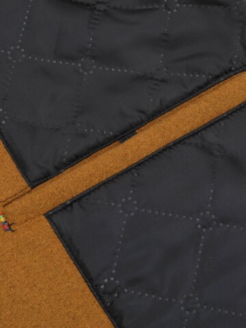 Cappotto invernale 'Herbstgold' di ALLTHEMEN in beige