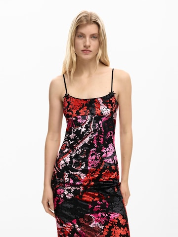 Desigual Рокля в червено