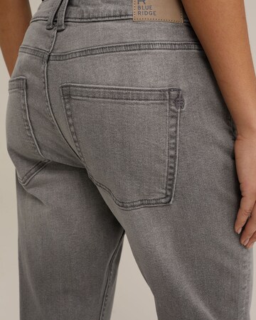 WE Fashion Regular Jeans in Grau