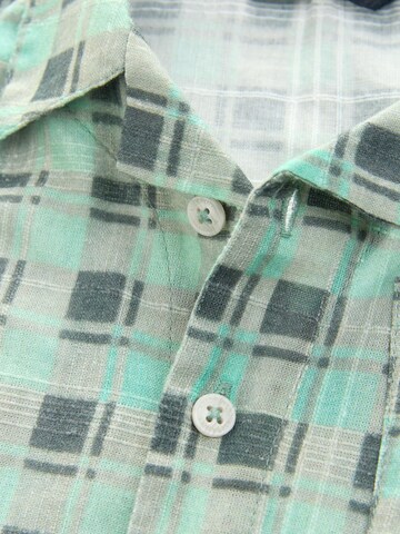 smALLSAINTS Set in Grün