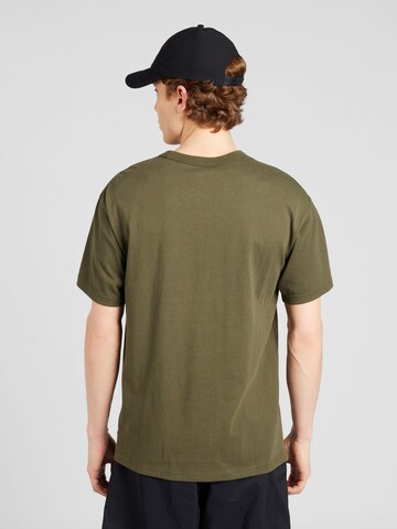 Maglietta 'Premium Essentials' di Nike Sportswear in verde