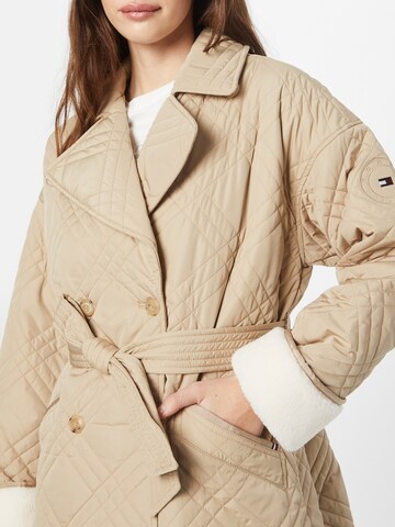 TOMMY HILFIGER Between-Seasons Coat in Beige