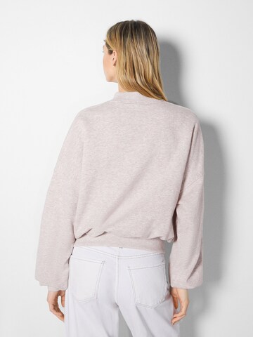 Bershka Sweatshirt in Beige