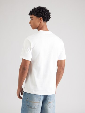 T-Shirt VANS en blanc