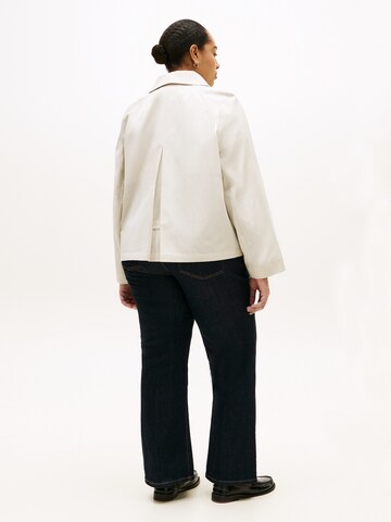 Tommy Hilfiger Curve Between-season jacket in Beige