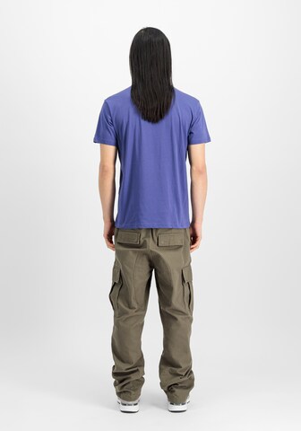 ALPHA INDUSTRIES Футболка в Лиловый
