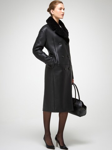 V S P Winter coat 'Celina' in Black