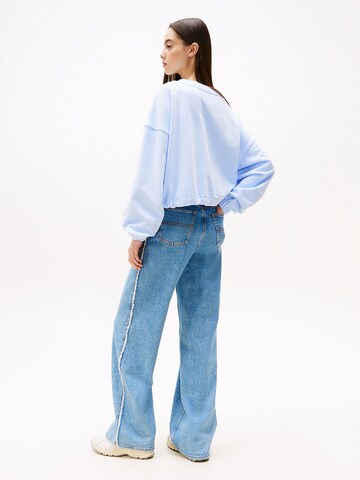 Tommy Jeans Sweatshirt in Blau