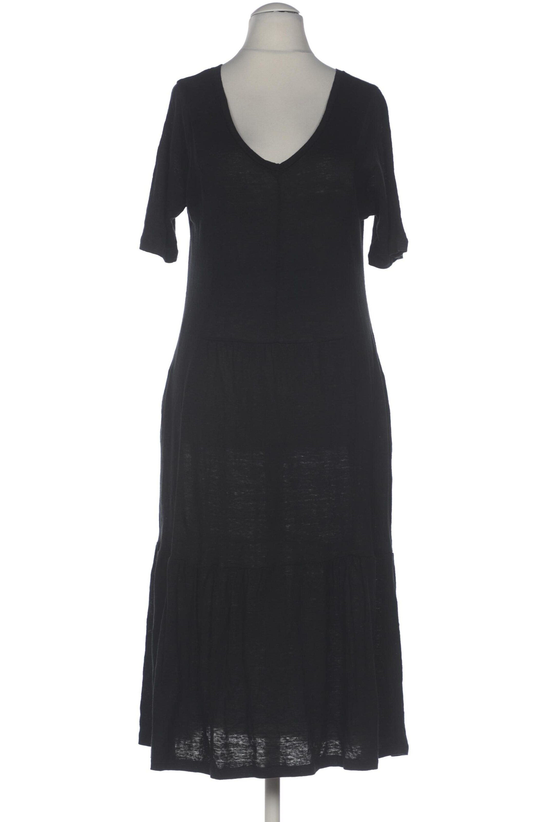 deerberg-kleid-m-in-schwarz-about-you