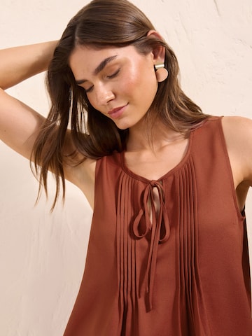 Friends Like These Topp i brun