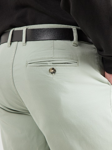 Lindbergh - Loosefit Pantalón chino 'Superflex' en verde