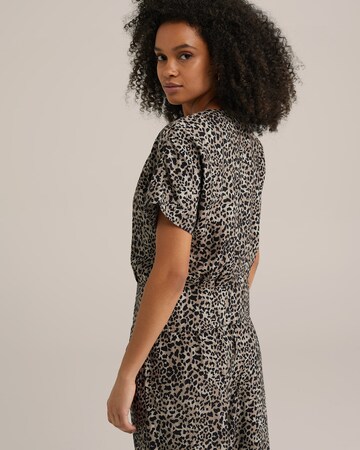 T-shirt WE Fashion en marron