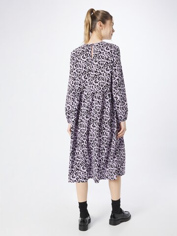 Monki Jurk in Lila