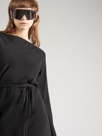 WEEKDAY - Vestido 'Fahra' en negro