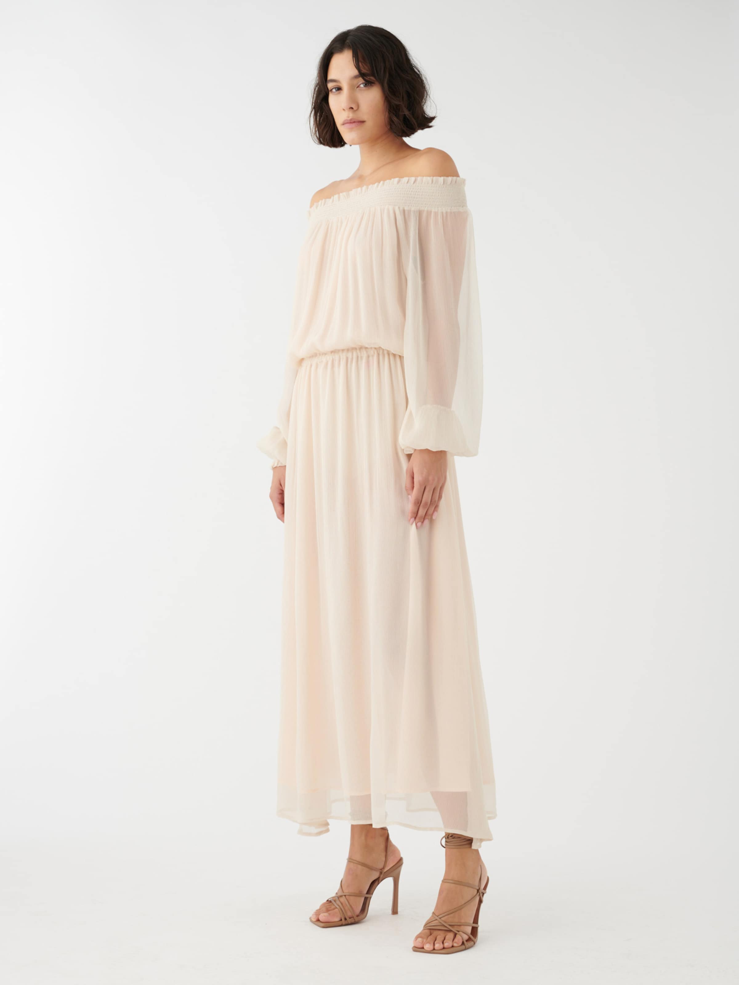 Rochie 'TribelleDEA' de la Dea Kudibal pe alb