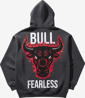 Kleidermafia Collegepaita 'Oversize Bull Fearless Hoodie - Anthracite' värissä harmaa: etupuoli