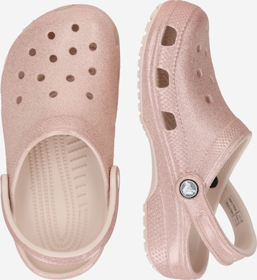 Chaussures ouvertes Crocs en rose