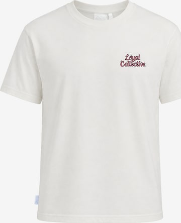 Loyal Athletics by Kontra K T-Shirt in Regular Fit in Weiß: Vorderseite