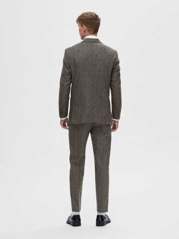 SELECTED HOMME Between-Seasons Coat in Grey