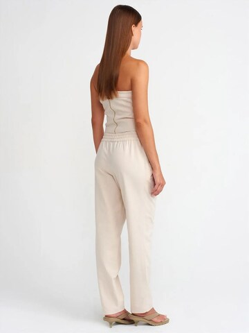 Dilvin Regular Pants in Beige