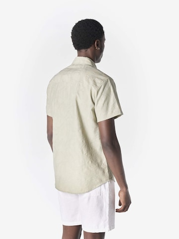 KOROSHI - Ajuste regular Camisa en verde