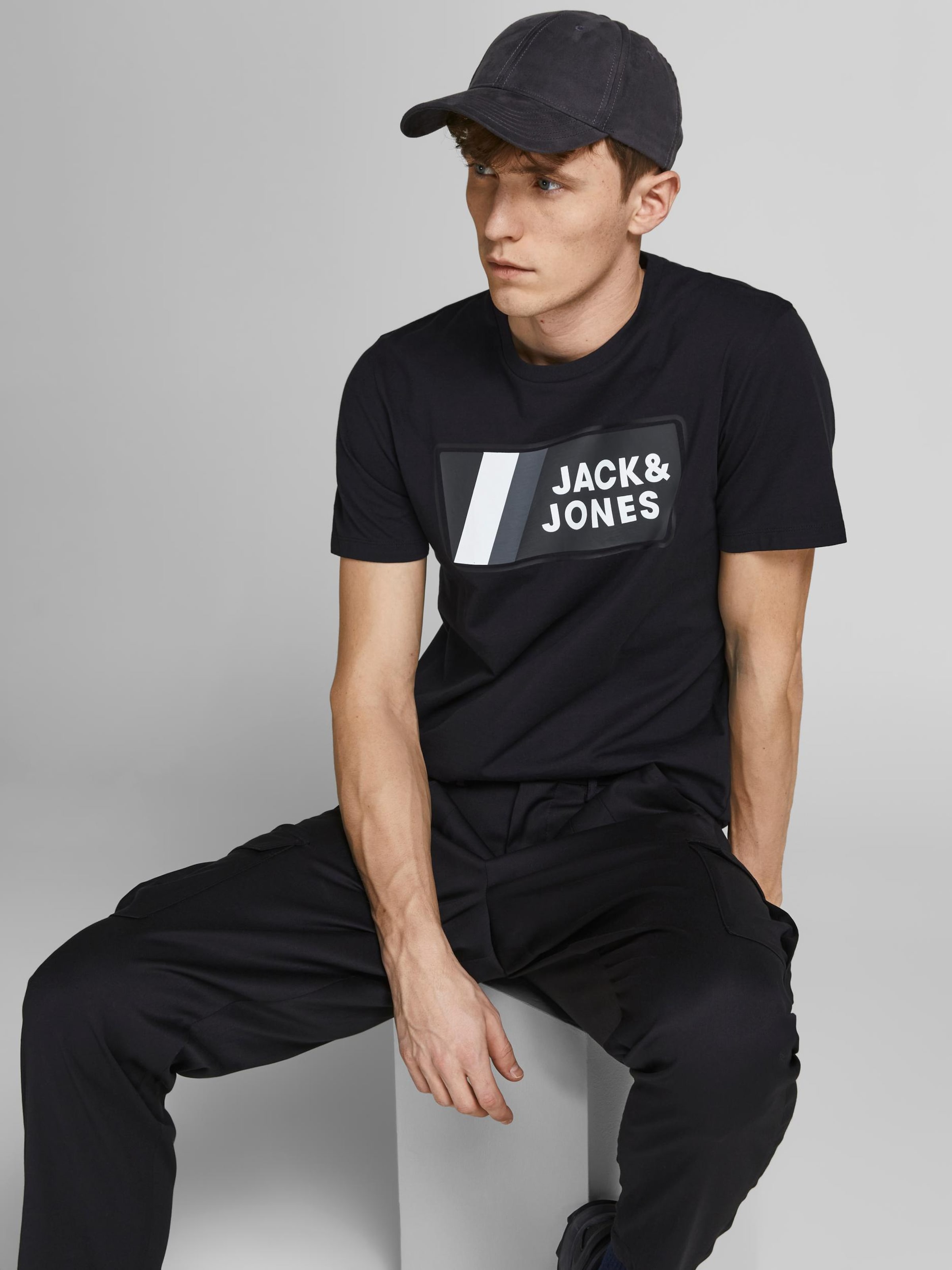 Men T-shirts | JACK & JONES Shirt 'Jake' in Black - RU15065