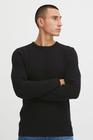 Pull-over 'Aamus' 11 Project en noir : devant