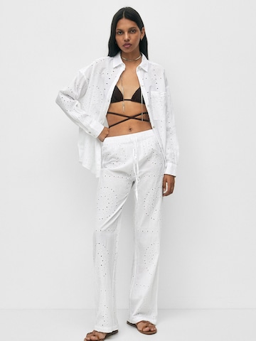 Regular Pantalon Pull&Bear en blanc : devant