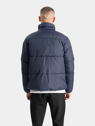 TEESHOPPEN Between-Season Jacket in Blue