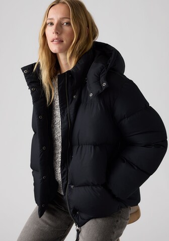 LEVI'S ® Übergangsjacke in Schwarz