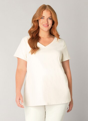 BASE LEVEL CURVY T-Shirt in Beige: Vorderseite