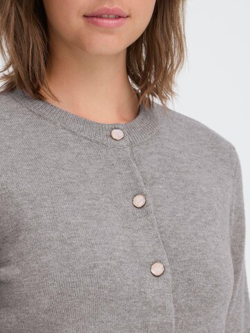 Oxmo - Casaco de malha ' OXBMMNERA CARDIGAN ' em cinzento