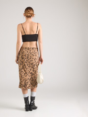 monari Пола в кафяво